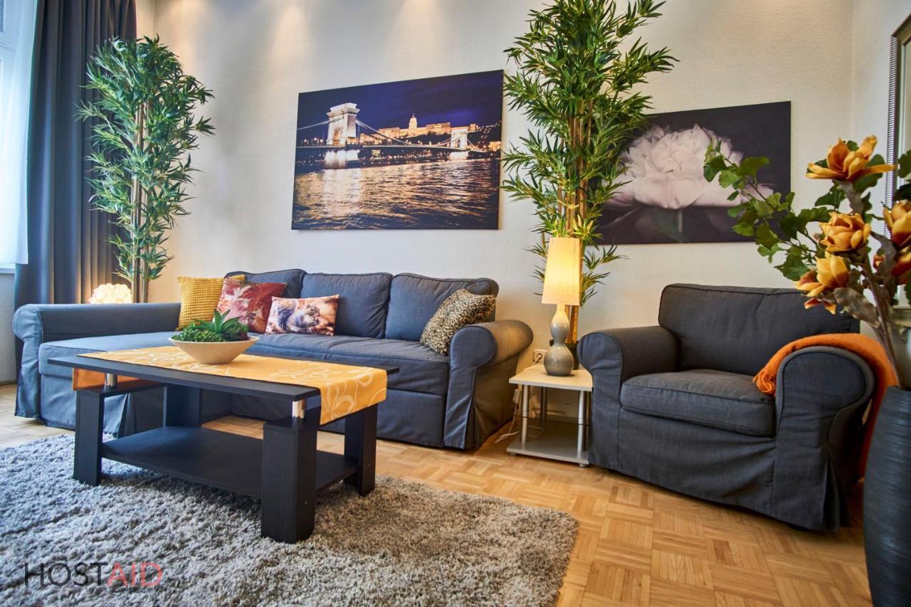 M52 Apartment - Hostaid Budapest Esterno foto