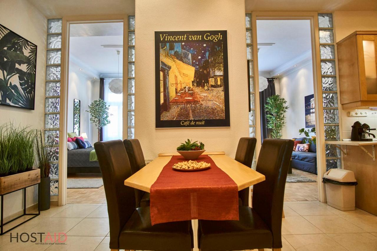 M52 Apartment - Hostaid Budapest Esterno foto