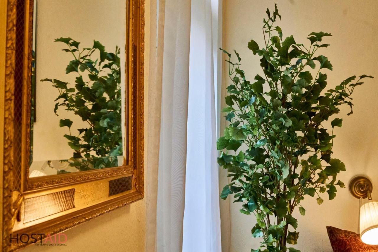 M52 Apartment - Hostaid Budapest Esterno foto