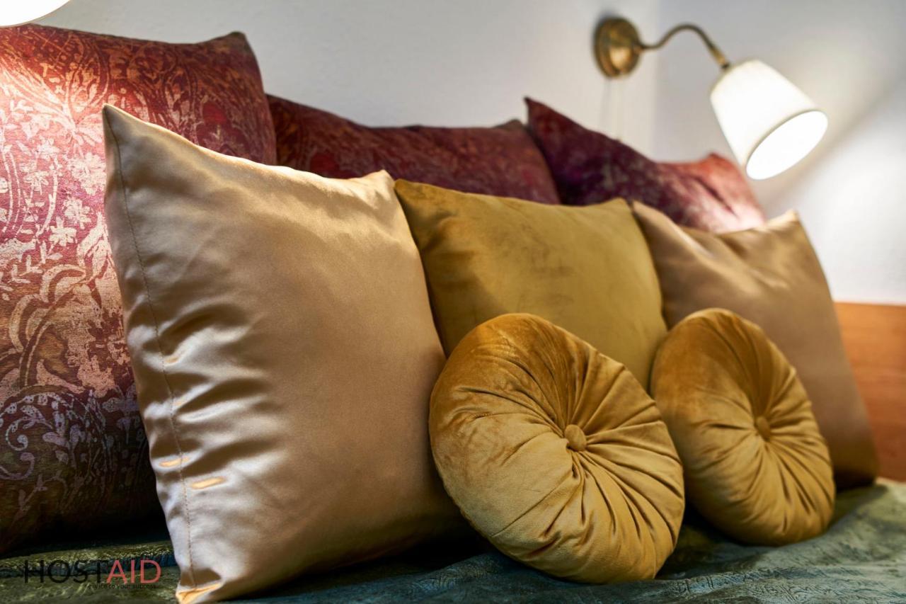 M52 Apartment - Hostaid Budapest Esterno foto