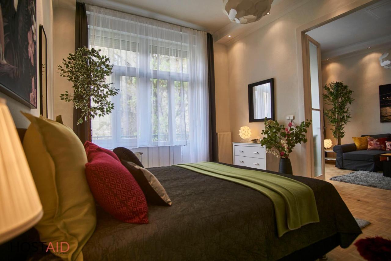 M52 Apartment - Hostaid Budapest Esterno foto